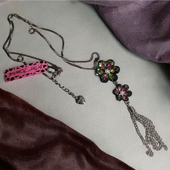 Betsey Johnson Flower Multicolor Watermelon Crystal Silvertone Necklace … - Picture 5 of 5